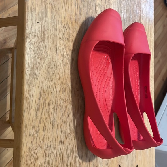 Crocs red flats - Picture 3 of 5